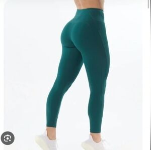 Alphalete Pulse Surge Leggings in Teal S